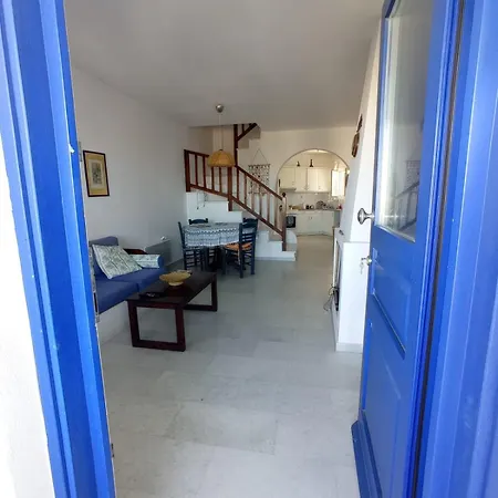 Julia's Maisonnette Agkidia