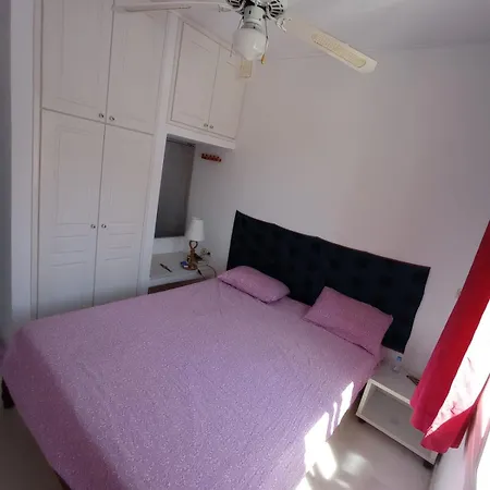 Julia's Maisonnette Agkidia